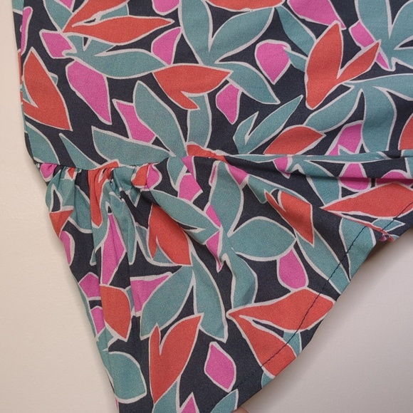 Compania Fantastica Ruffled Short Sleeve Abstract Leaves/Floral Print Shirt - Picture 5 of 8